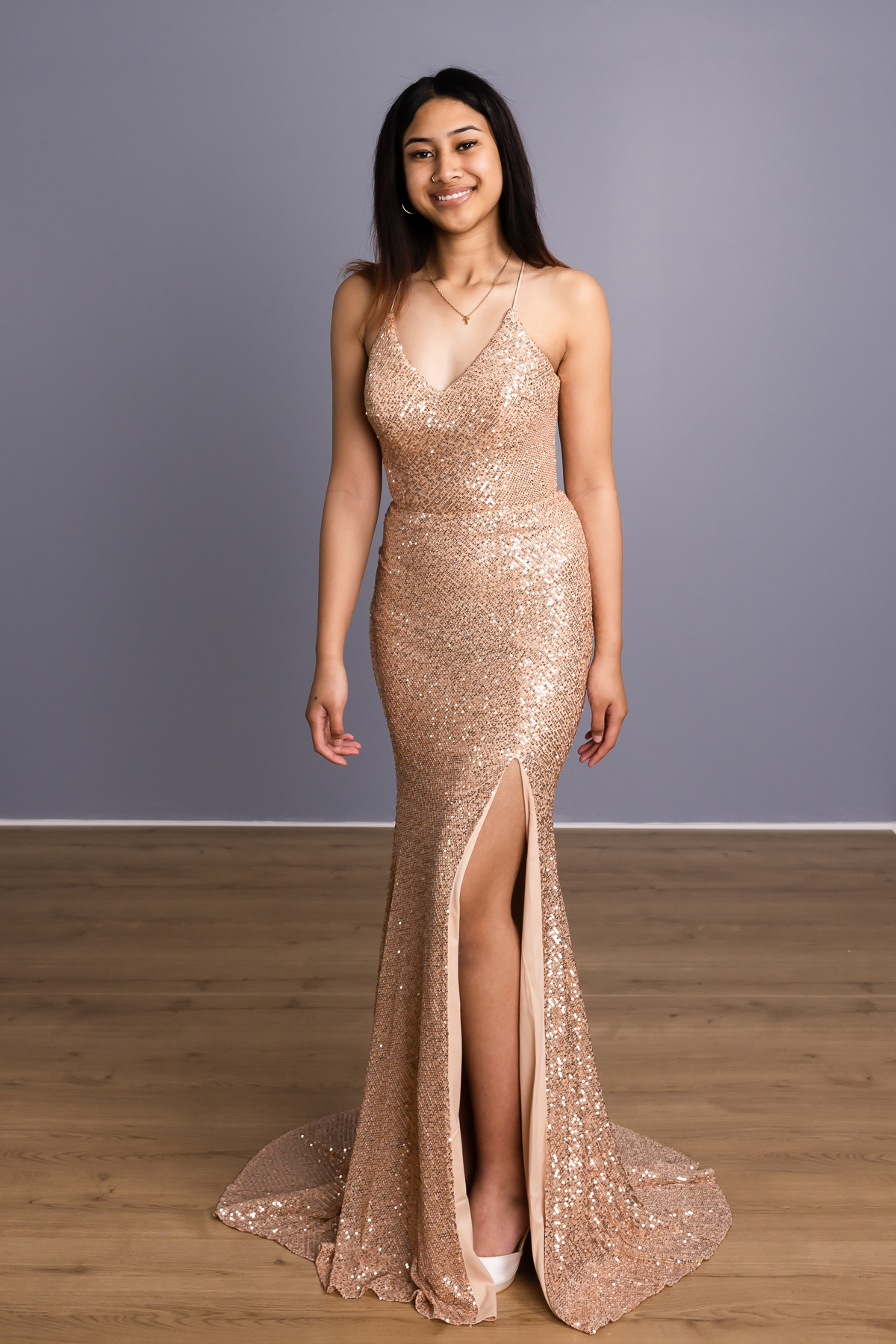 2023 Single-shoulder shiny sequin dress high slit full-length evening dress