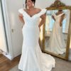 Hera Couture - Isidora Curve