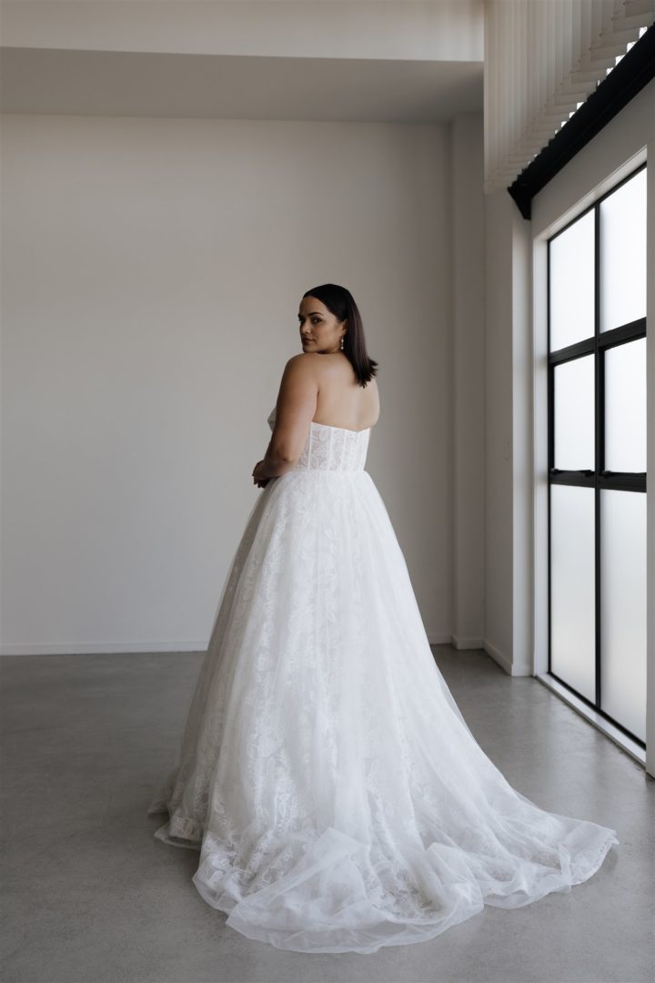 Hera Couture - Amelia Curve - Image 3