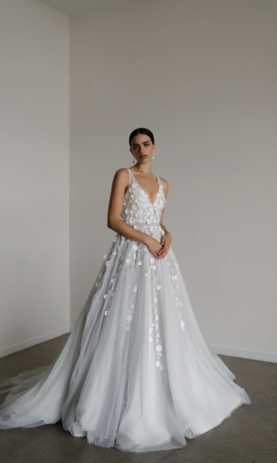 Alternative view of Hera Couture - Lavant Dove Grey
