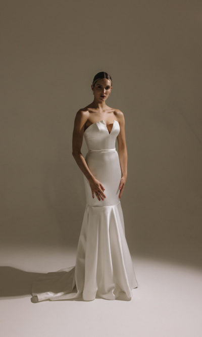 Alternative view of Hera Couture - Lola