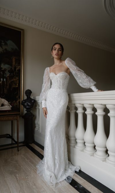 Alternative view of Hera Couture - Starling