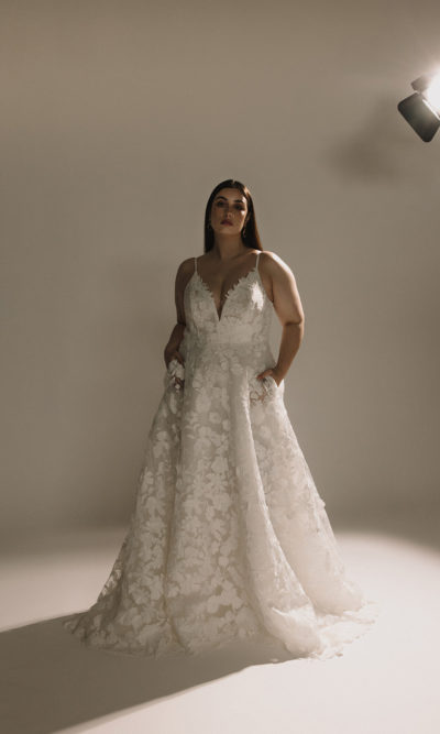 Alternative view of Hera Couture - Tia Curve