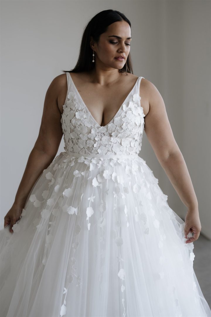 Hera Couture - Lavant Curve
