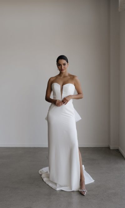 Alternative view of Hera Couture - Santo