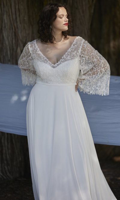 Hera Couture - Wisteria Curve w/ Detachable Sleeves