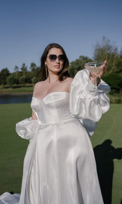 Hera Couture - Narelle Curve