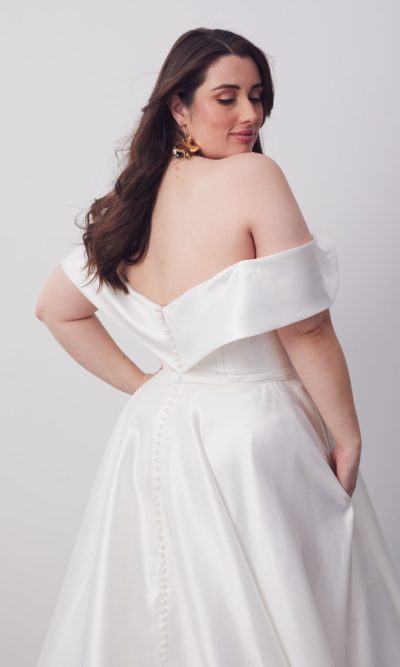 Alternative view of Hera Couture - Le Belle Curve V1