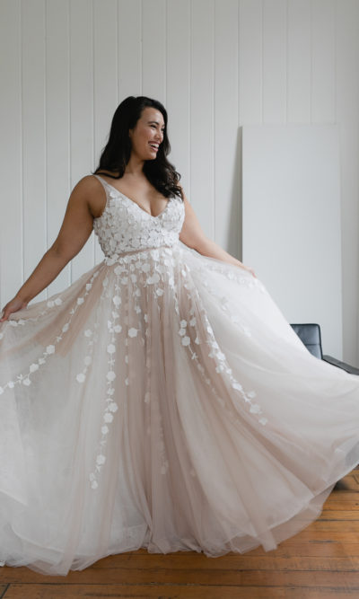 Hera Couture - Lavant Blush Curve