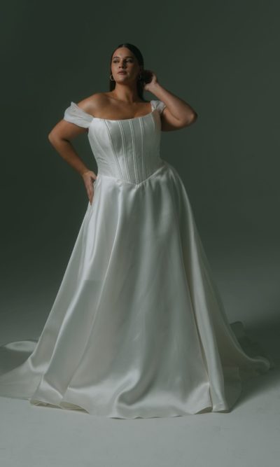 Alternative view of Hera Couture - Vermeer